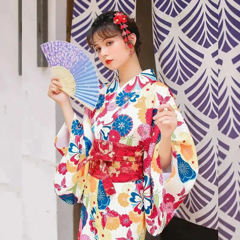 Colorful Women's Japanese Kimono 'Komaki' - Image 4