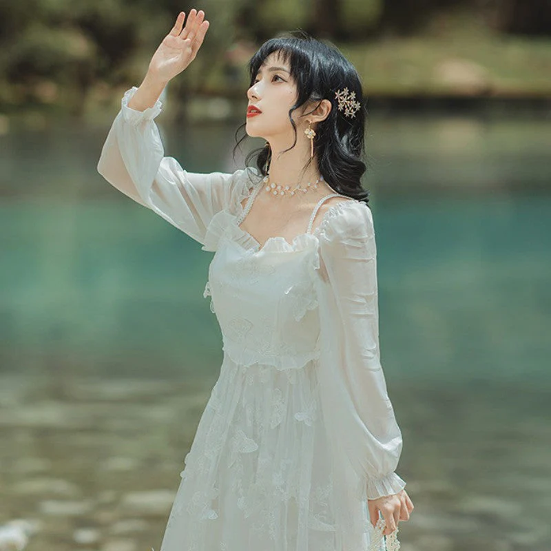 Japanese Wedding Dress 'Okiniiri' - Image 3