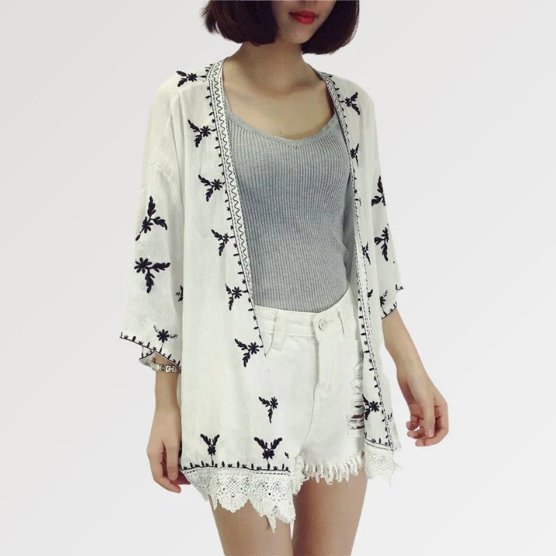 Lace Kimono Jacket 'Manabeshima' - Image 2