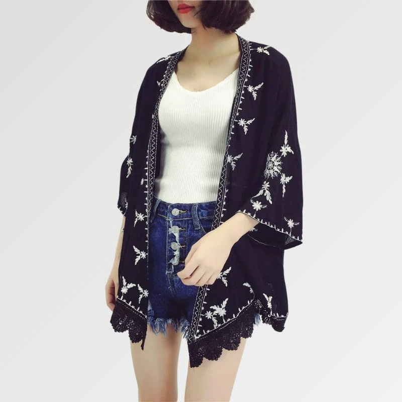Lace Kimono Jacket 'Manabeshima' - Image 3
