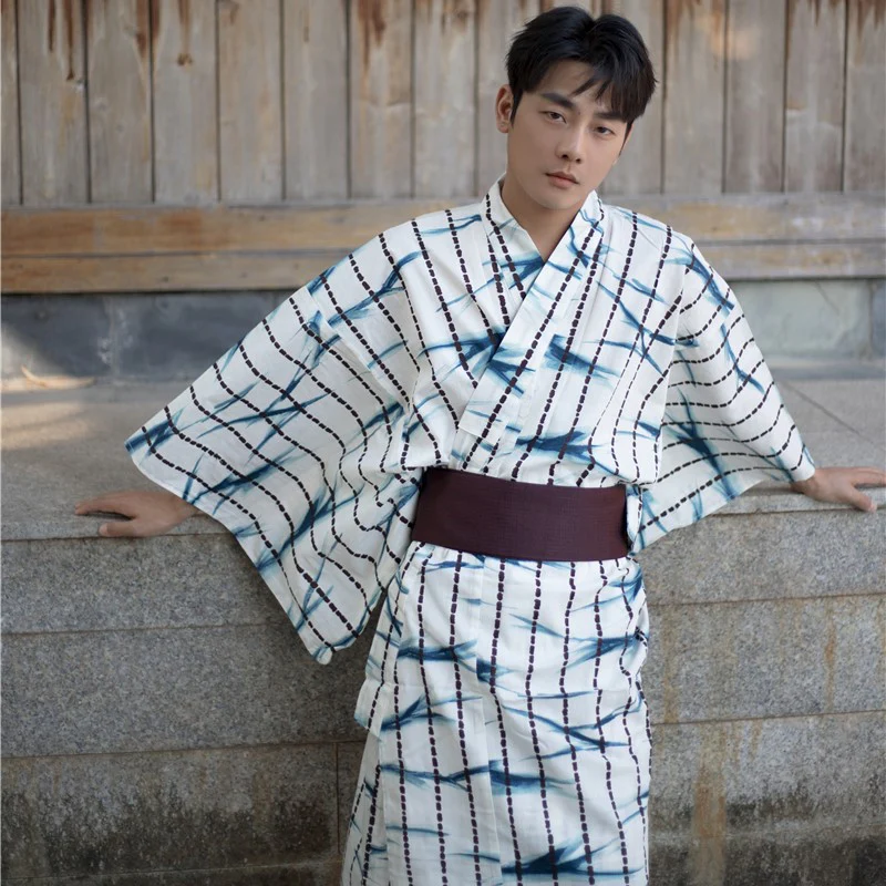 Men's Traditional Japanese Kimono - Image 2