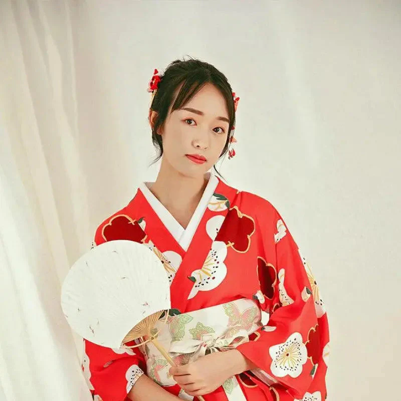 Red Japanese Kimono for Women 'Nanao' - Image 5