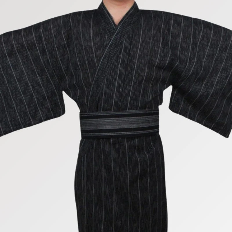 Traditional Black Yukata 'Fuji' - Image 2