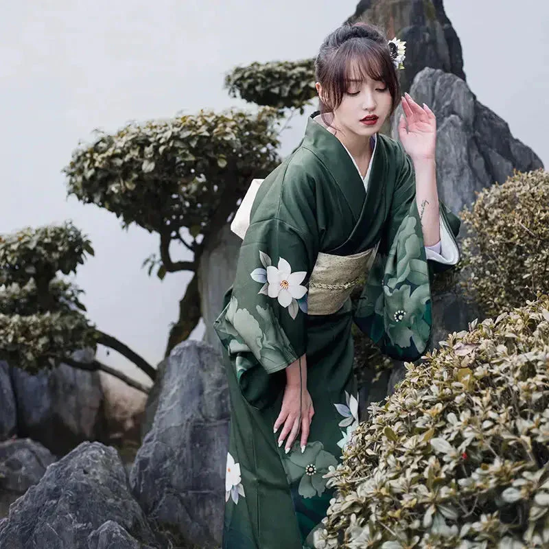 Traditional Green Kimono for Women 'Tanigawa' - Image 4