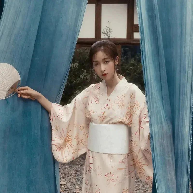 Traditional Japanese Kimono for Women 'Kitaibaraki' - Image 2