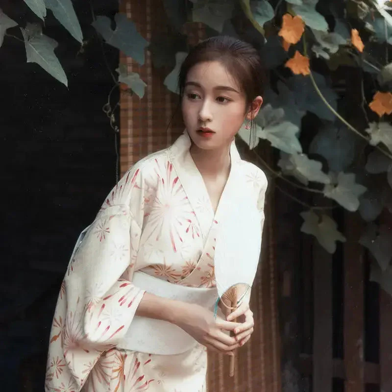 Traditional Japanese Kimono for Women 'Kitaibaraki' - Image 3