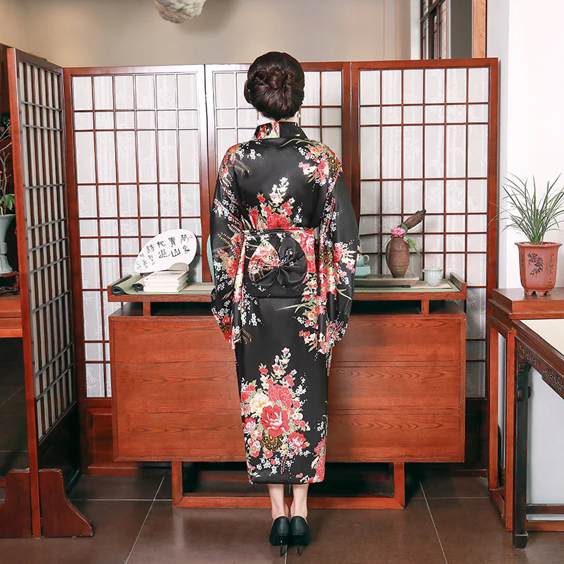Women's Japanese Silk Kimono 'Shirouma' - Image 5