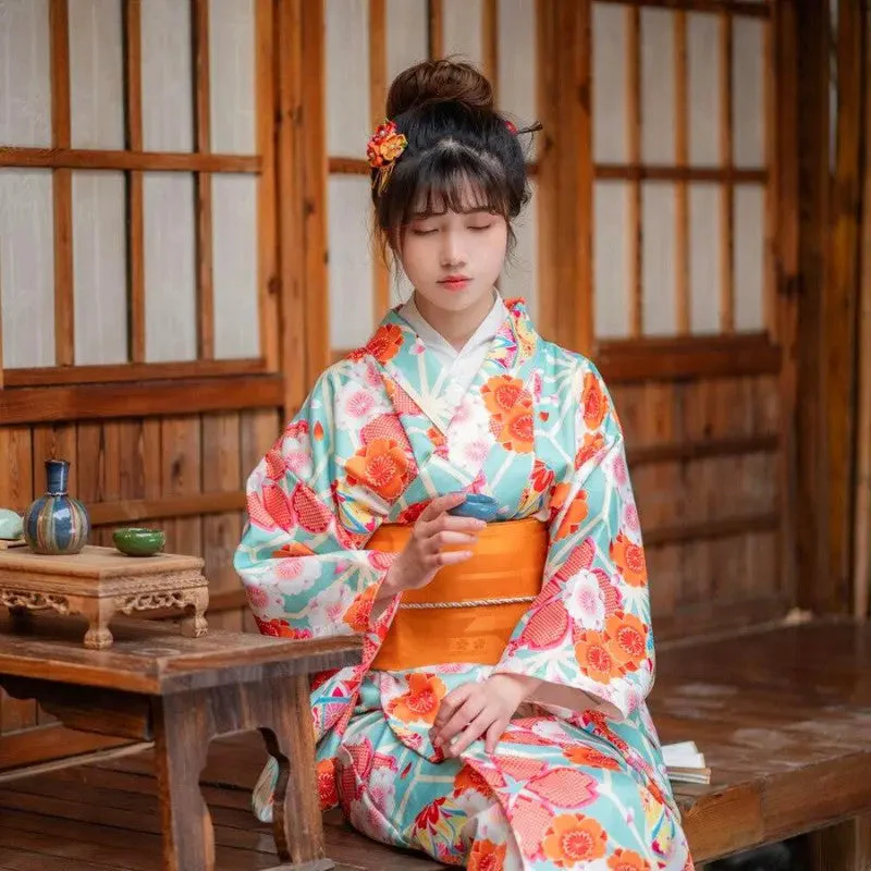 Women's Japanese Style Kimono 'Tekari' - Image 4