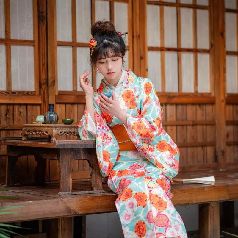Women's Japanese Style Kimono 'Tekari' - Image 5