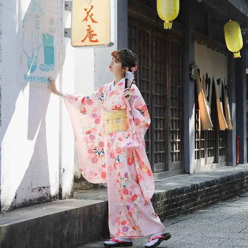Women's Pink Japanese Kimono 'Ichinoseki' - Image 4