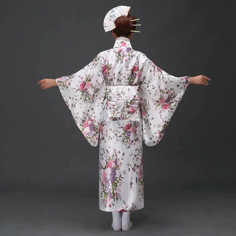 Women's Silk Japanese Kimono 'Kisokoma' - Image 4